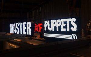 UNI sign master of puppets