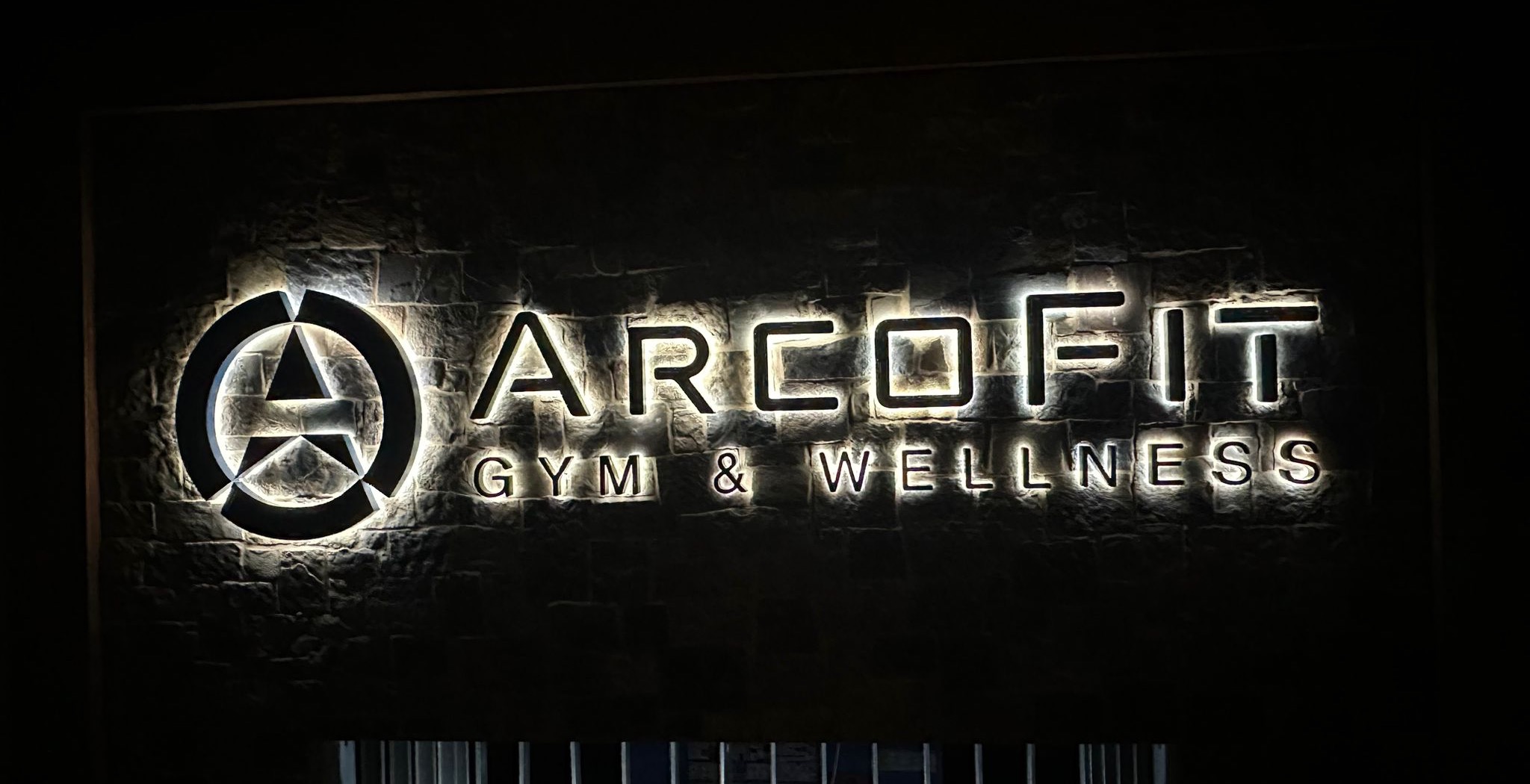 custom halo-lit channel letter sign fulshear tx - ArcoFit Gym & Wellness